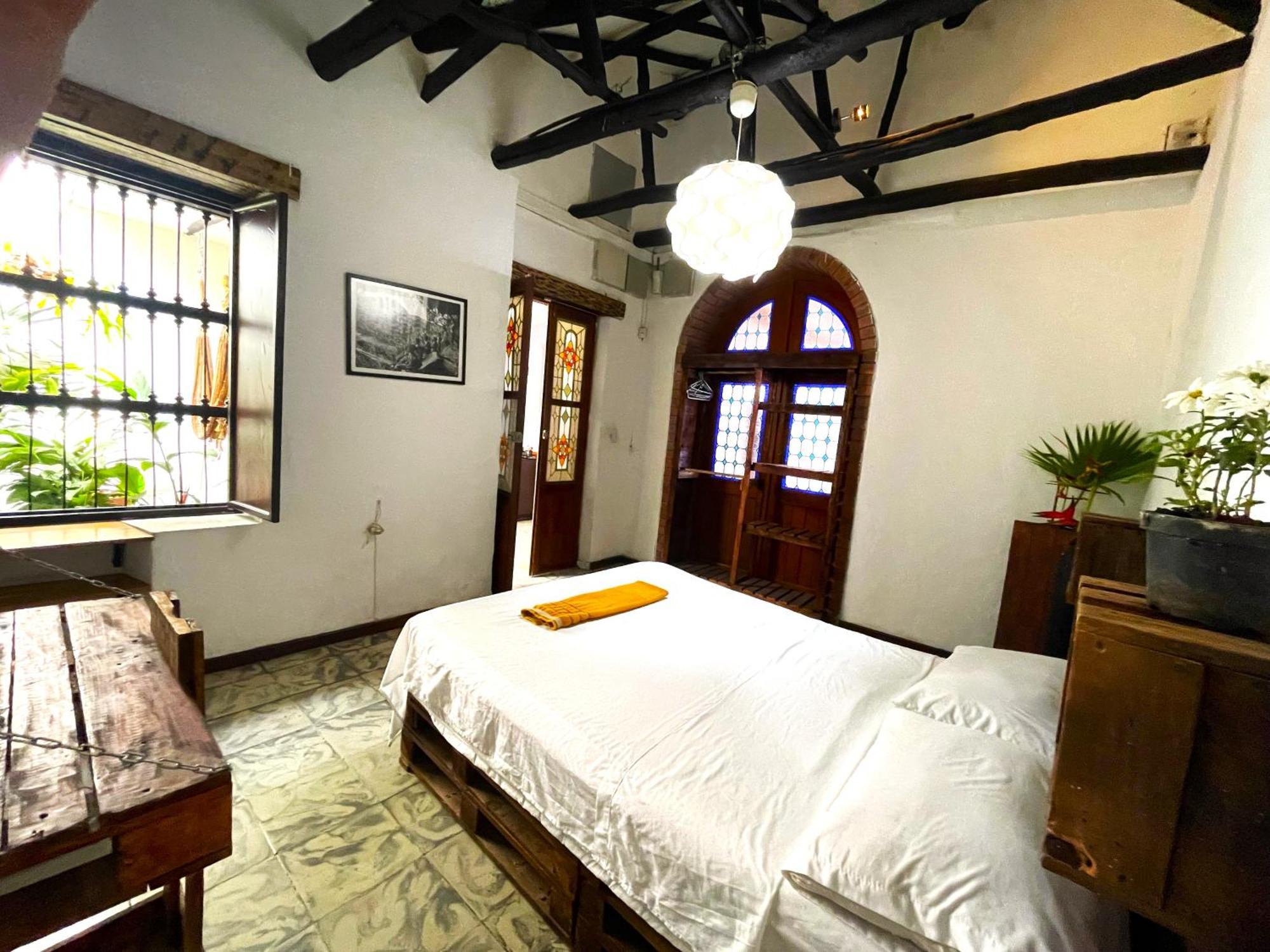 Hostal Chontaduro Casa Colonial En Pleno Centro Historico De Cali- Se Alquila La Casa Entera Para 12 O 13 Personas O Por Habitaciones Екстер'єр фото